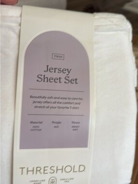 Threshold Jersey Sheet Set - White Twin size